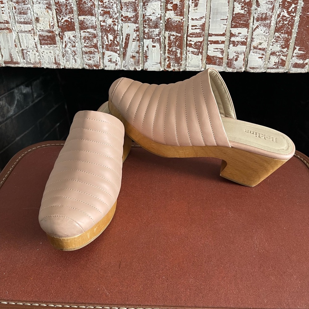 Beklina clogs
